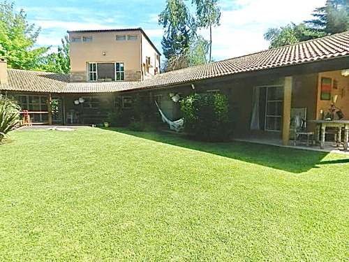 Casa En Venta Con Pileta B Las Glorias, Benavidez 