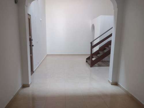 Apartamento Para Arriendo En Laureles Los Colores Ac-63354