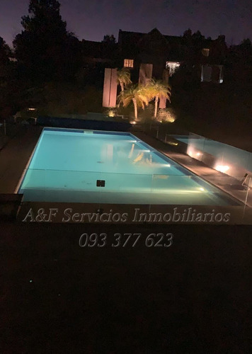 Barrio Carmel - Venta De Casa 5 Dormitorios