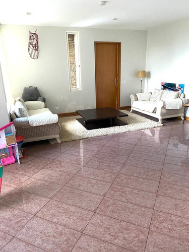 Imagen 6 de 14 de Apartamento En Venta Urb. Altamira 19628