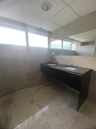 Oficina - Las Mercedes - 135 Mts2