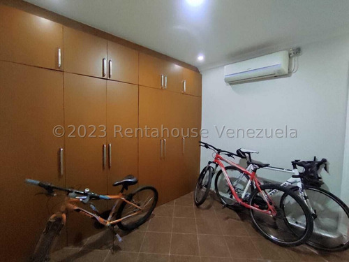 Townhouse En Una De Las Mejores Zonas De Maracay En Venta En La Morita Aragua 23-27256 Ecir