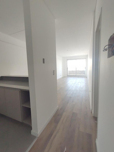 Imagen 6 de 30 de Alvarez Thomas Y Cespedes - Colegiales - 2 Amb A Estrenar En Piso Alto!