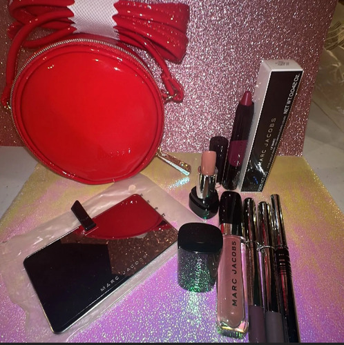 Marc Jacobs Kit De Maquillaje Con Bolsa Crossbody 8 Pz