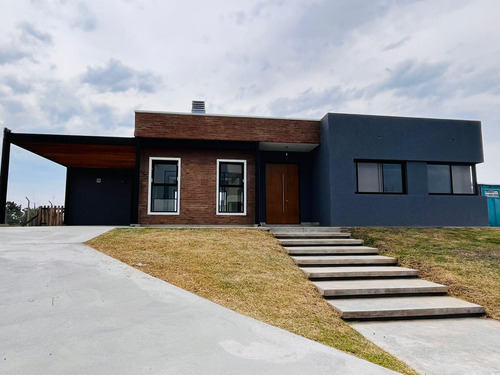 Casa En Barrio Pueblos Del Plata-villalobos