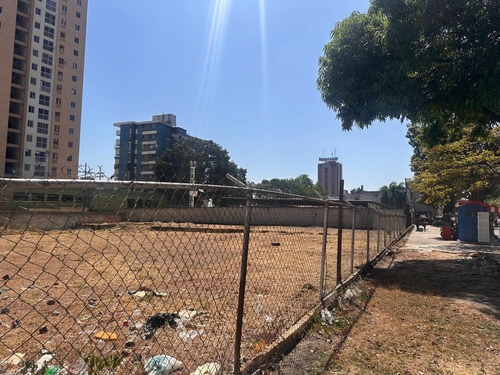 269857 Am* Terreno En Alquiler En Av Bolivar Norte Valencia