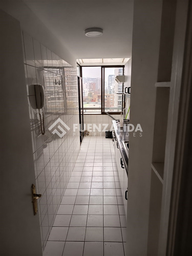 Departamento En Arriendo De 2 Dorm, 2 Baños En Ñuñoa
