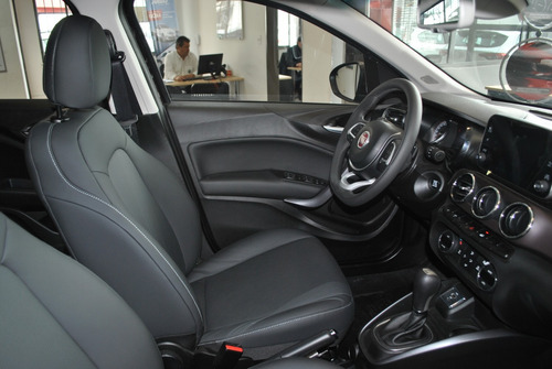 Fiat Cronos 1.8 16v Precision 2020 At6 Pack Premium Bordó