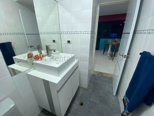 Imagen 12 de 16 de Hermoso Apartamento De Playa Ubicado En Puerto Encantado Higuerote 22-3158