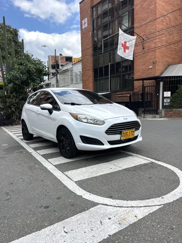 Ford Fiesta 1.6 Hatchback Se