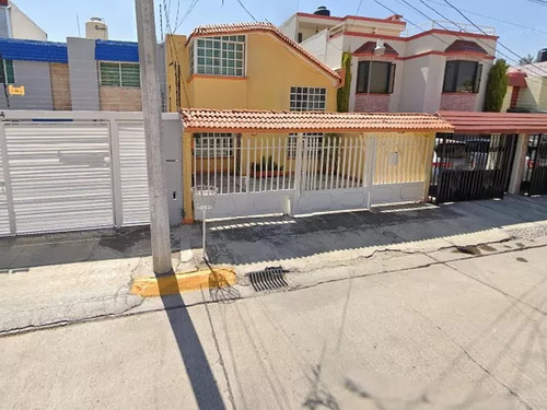 ¡oportunidad Remate Bancario! Preciosa Casa En Valle Dorado, Tlalnepantla De Baz,, Estado De México !!