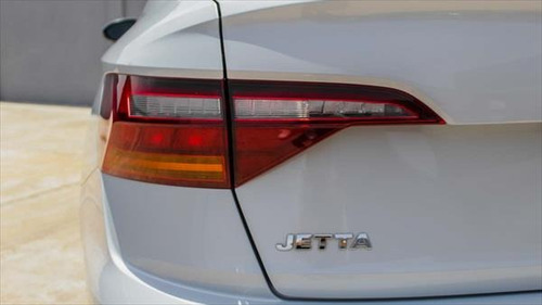 Imagen 5 de 13 de Volkswagen Jetta 2019
