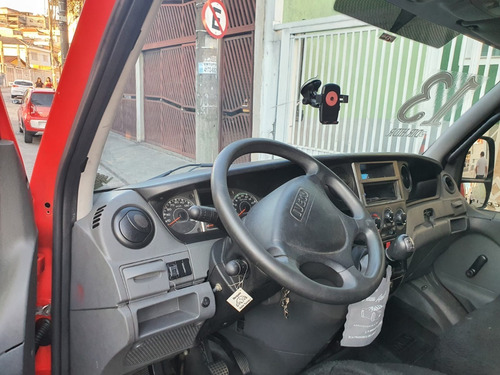 Imagem 10 de 15 de Iveco Daily 3.0 Diesel 35s14 Ano 2013 Baú