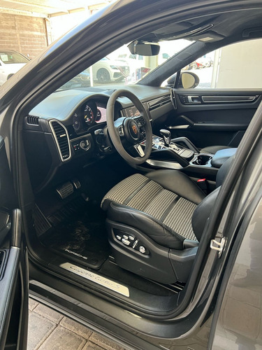 Porsche Cayenne Turbo S E-hybrid Coupe 4.0 Lts