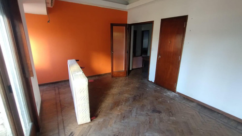 Ph En Venta - 4 Dormitorios 4 Baños - La Plata