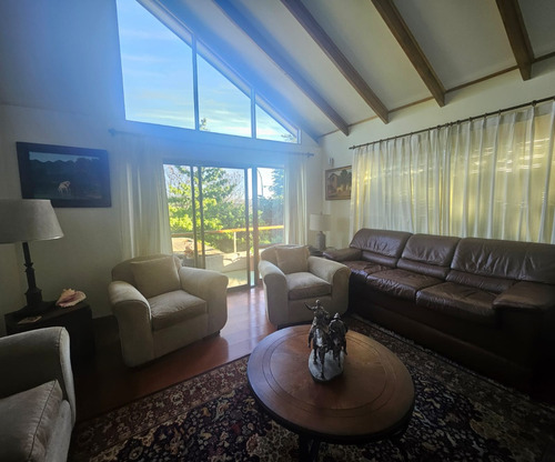 Broker Almendros Espectacular 5d-4b-sala Estar - Piscina