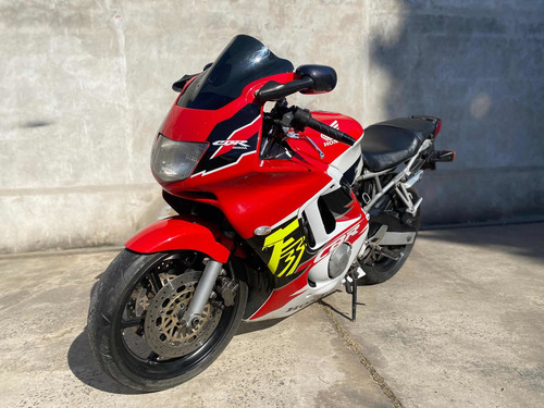 Imagen 2 de 9 de Honda Cbr F3