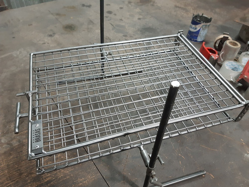 Imagen 4 de 10 de Parrilla Asador Portátil Pinche 60x80cm Malla Prem - Brasas®