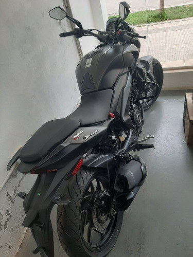 Imagen 8 de 13 de Bajaj Dominar 400