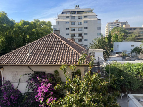 Amplio Espacio, Barrio Tranquilo, Con Estacionamiento Y Bode