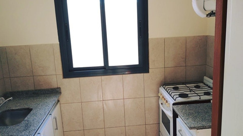 Se Vende Dpto En B° Alto Alberdi De 1 Dormitorio En Complejo