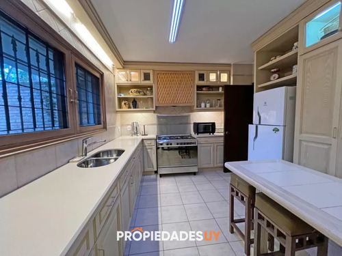 Venta Casa 4 Dormitorios Playa Mansa - Punta Del Este