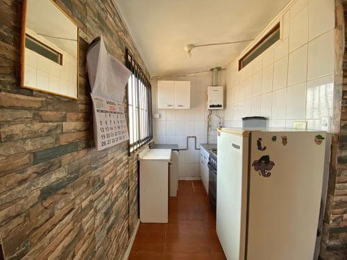 Para Inversion- 2 Casas De 1 Dorm 1 Baño C/u