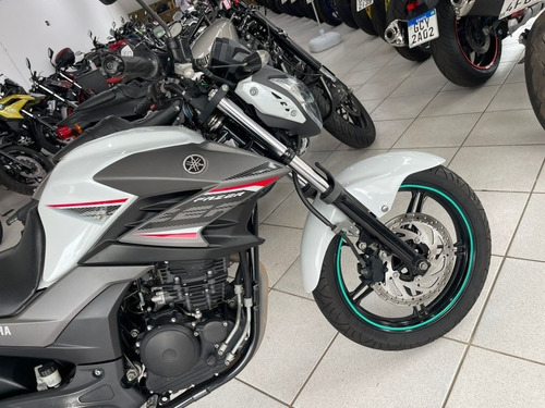 Imagem 3 de 10 de Yamaha Fazer 250 Blueflex