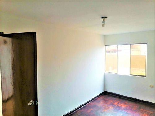 Imagen 29 de 30 de Remato!... Casa Con Dos Dptos, Magdalena Del Mar Área Residencial. Excelente Oportunidad....