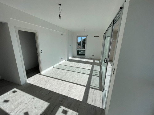 Imagen 9 de 19 de Departamento De 2 Ambientes A Estrenar - En Construccion