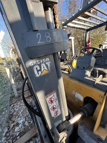 Autoelevador Cat Dp30nm 3000kg Diesel Torre Triple C/desp