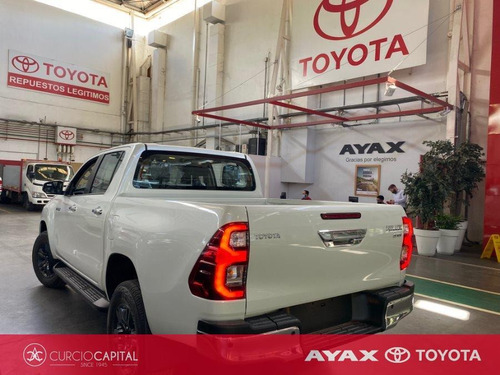 Toyota Hilux Hilux 2021 Srv 4x2 Nafta 2020 Negro 0km