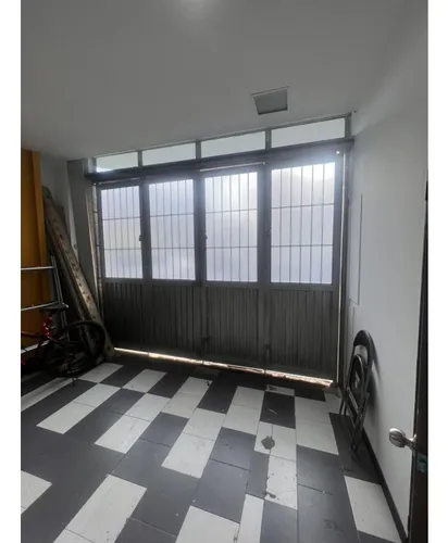 Edificio De 800 M2 En Arriendo, La Castellana, Ideal Para Call Center