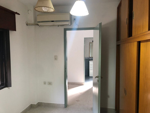 Hermosa Casa Con Pileta En Plátanos