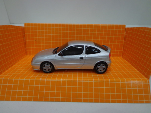 Renault Coupe Megane Fase 2 Plateada 1/43 Nuevo Cartrix 