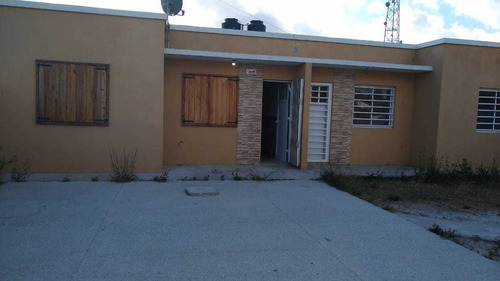 Imagen 2 de 10 de Venta Chalet - Calle 5 Nº 8935 - Mar Del Tuyu