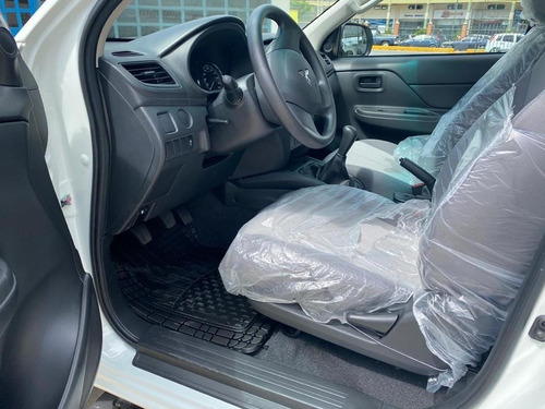 Imagen 6 de 7 de Mitsubishi L 200