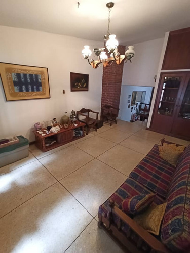 Imagen 8 de 17 de Bonita Casa Urb Lomas Del Este Valencia Jc-lp