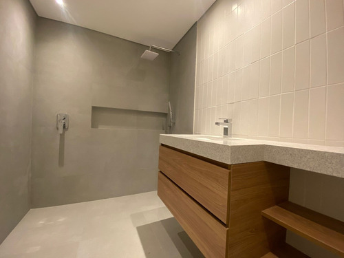 Venta Apartamento 3 Dormitorios Rentado Ciudad Vieja Alma Duc