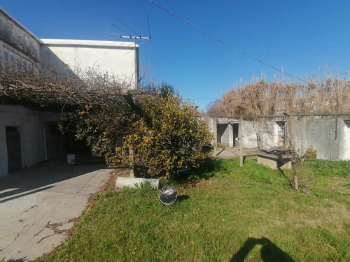 Imagen 9 de 24 de Vende Casa De 2 Plantas En Camino Mendoza A 500 Metros De La Perimetral