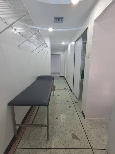 Alquiler Consultorios Medicos Torre Anexa Metropolitana Carmen N.