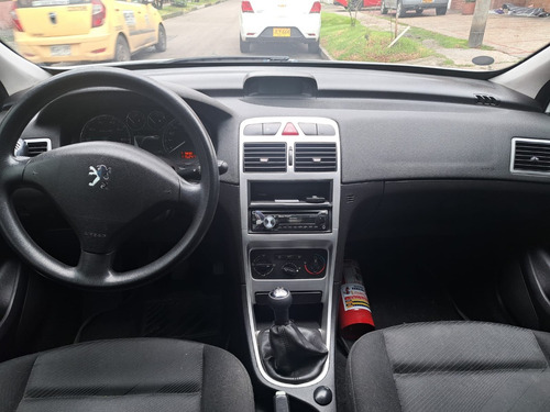 Peugeot 307 1.6 Xr Feline 4 p