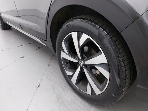 Volkswagen Nivus 1.0 200 TSI TOTAL FLEX HIGHLINE AUTOMÁTICO