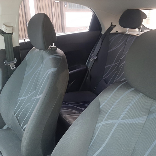 Imagem 9 de 10 de Hyundai Hb20 Comfort Plus