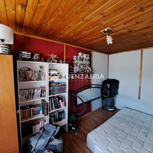 Casa En Venta De 8 Dorm. En Lo Espejo