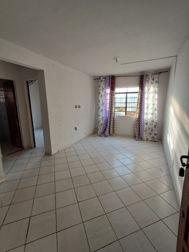 Apt 2 Quartos. Terreo. Prédio Seguro. Pronto Pra Financiar