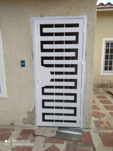 Protector Para Puertas Laberinto Color Blanco