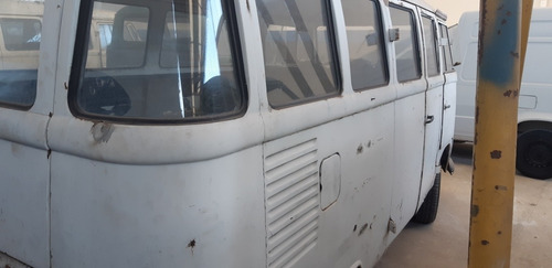 Imagem 5 de 11 de Kombi Corujinha Kombi Standard