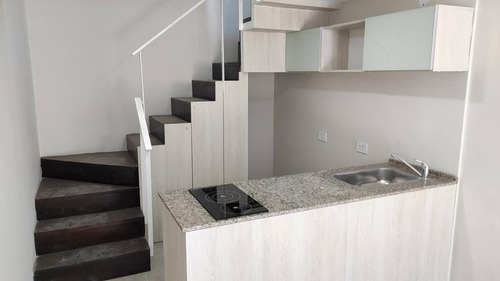 Venta Departamento 1 Dormtiorio Duplex Sin Expensas. Liniers Y Rioja. Oportunidad Rosario