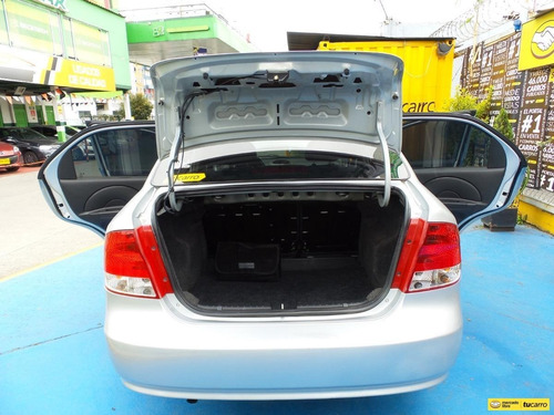 Imagen 10 de 25 de Chevrolet Aveo